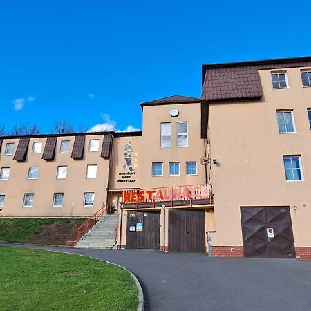 Hasicsky Hotel Pribyslav Exterior photo
